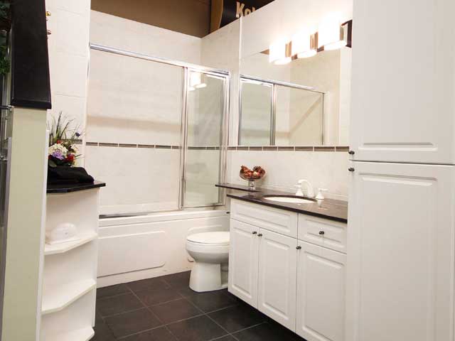 bathroom image