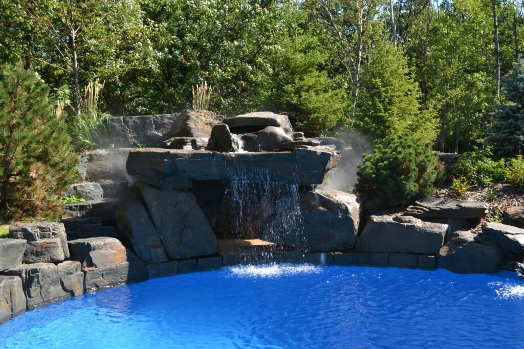 pool water feature