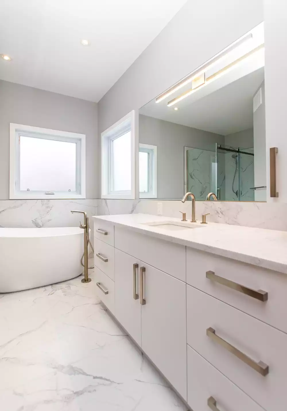 bathroom renovations by aqua-tech royalwood 1 image 05