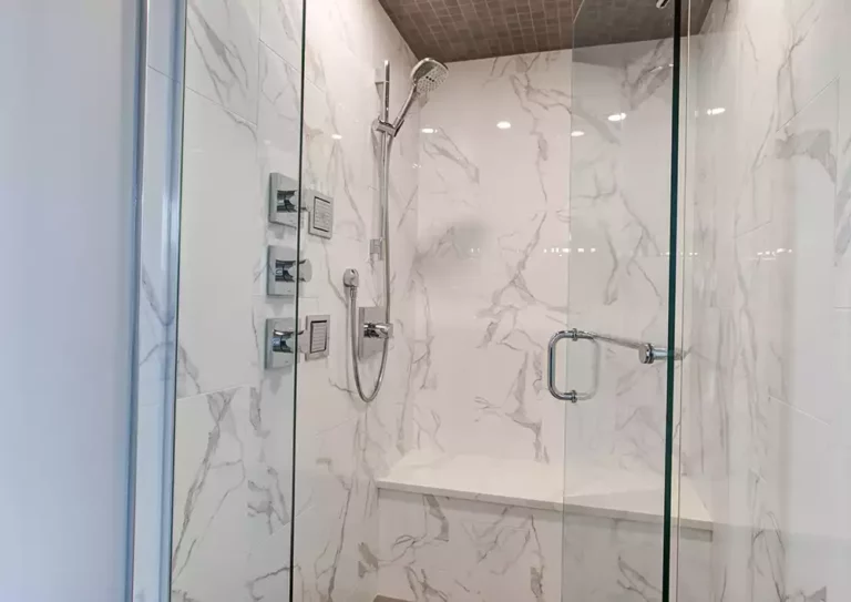 accessible bathroom renovation by Aqua-Tech Royalwood image 04